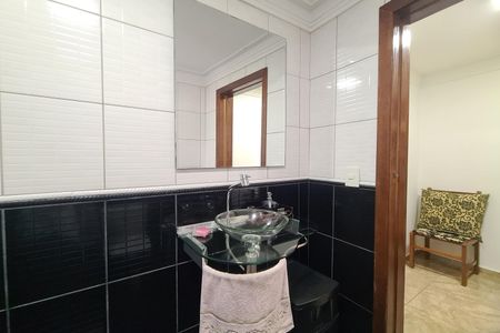 Casa à venda com 190m², 3 quartos e 3 vagas Casa à venda com 190m², 3 quartos e 3 vagasBanheiro da Suíte