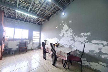 Casa à venda com 190m², 3 quartos e 3 vagas Casa à venda com 190m², 3 quartos e 3 vagasarea de serviço e churrasqueira