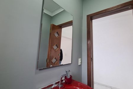 Casa à venda com 190m², 3 quartos e 3 vagas Casa à venda com 190m², 3 quartos e 3 vagasLavabo