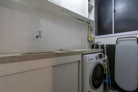 Apartamento à venda com 57m², 2 quartos e 1 vaga Apartamento à venda com 57m², 2 quartos e 1 vagaÁrea de Serviço