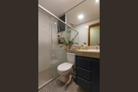 Apartamento à venda com 57m², 2 quartos e 1 vaga Apartamento à venda com 57m², 2 quartos e 1 vagaBanheiro