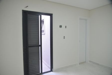 Casa à venda com 160m², 3 quartos e 2 vagasSuíte 2