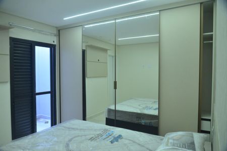 Casa à venda com 160m², 3 quartos e 2 vagasSuíte 2
