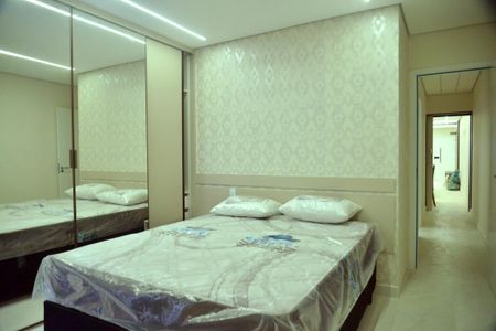 Casa à venda com 160m², 3 quartos e 2 vagasSuíte 2