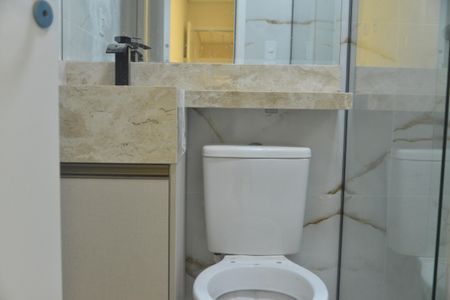 Casa à venda com 160m², 3 quartos e 2 vagasBanheiro Suíte 2