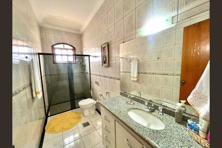 Casa à venda com 392m², 4 quartos e 2 vagas
