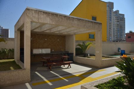 Apartamento à venda com 60m², 2 quartos e 1 vagaChurrasquiera