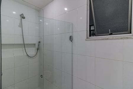 Apartamento à venda com 215m², 4 quartos e 1 vaga Apartamento à venda com 215m², 4 quartos e 1 vagaBanheiro do Quarto 1