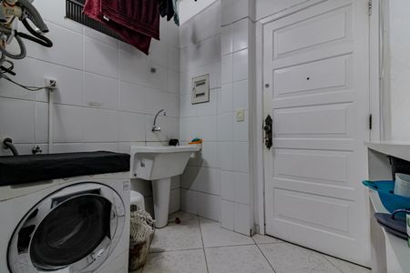 Apartamento à venda com 215m², 4 quartos e 1 vaga Apartamento à venda com 215m², 4 quartos e 1 vagaÁrea de Serviço