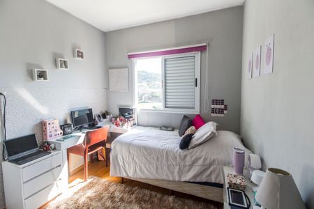 Apartamento à venda com 96m², 3 quartos e 2 vagas Apartamento à venda com 96m², 3 quartos e 2 vagasQuarto 2