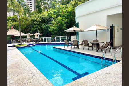 Apartamento à venda com 60m², 2 quartos e 1 vaga Apartamento à venda com 60m², 2 quartos e 1 vagaÁrea comum - Piscina