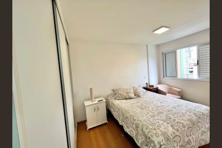Apartamento à venda com 60m², 2 quartos e 1 vaga Apartamento à venda com 60m², 2 quartos e 1 vagaQuarto