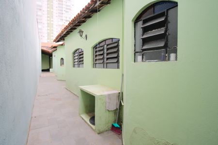 Casa à venda com 250m², 3 quartos e 4 vagasCorredor