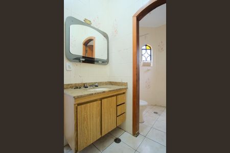 Casa à venda com 250m², 3 quartos e 4 vagasBanheiro da Suíte americana 1 e 2