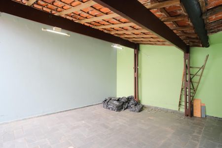 Casa à venda com 250m², 3 quartos e 4 vagasQuintal