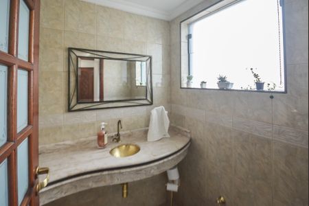 Casa à venda com 297m², 3 quartos e 5 vagasLavabo