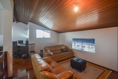 Casa à venda com 297m², 3 quartos e 5 vagasSala 3