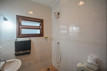 Casa à venda com 297m², 3 quartos e 5 vagasBanheiro de serviço