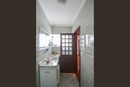 Casa à venda com 297m², 3 quartos e 5 vagasBanheiro da Suíte 2