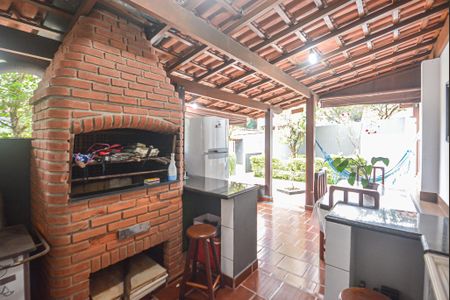 Casa à venda com 297m², 3 quartos e 5 vagasChurrasqueira