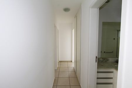 Apartamento à venda com 70m², 3 quartos e 1 vagaCorredor