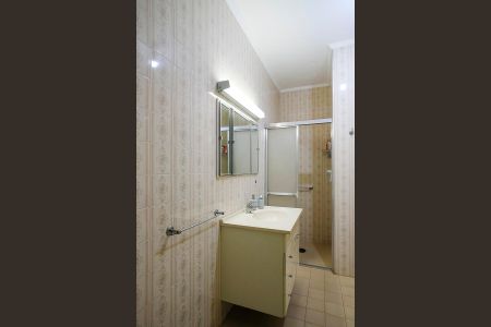 Casa à venda com 222m², 3 quartos e 4 vagasBanheiro 2