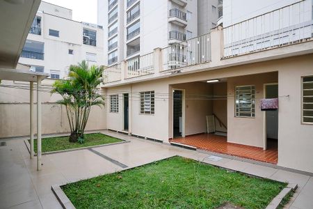 Casa à venda com 222m², 3 quartos e 4 vagasQuintal