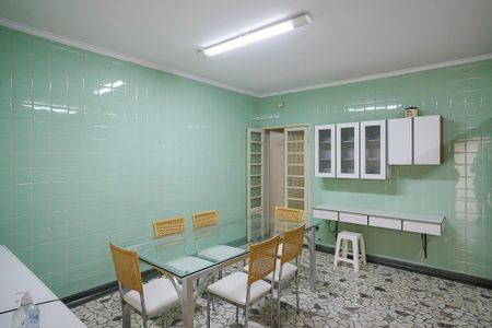 Casa à venda com 222m², 3 quartos e 4 vagasCozinha