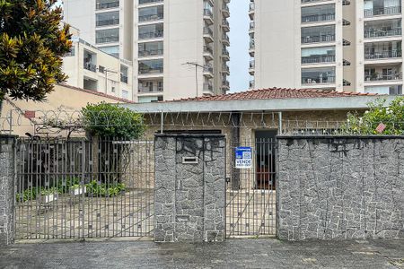 Casa à venda com 222m², 3 quartos e 4 vagasFachada+plaquinha