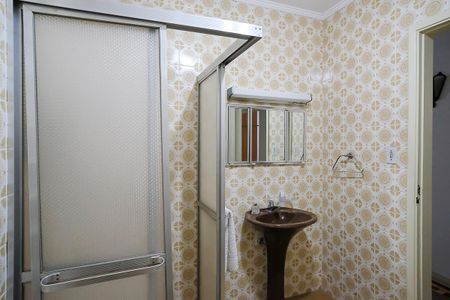 Casa à venda com 222m², 3 quartos e 4 vagasBanheiro 1