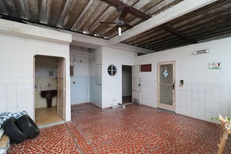 Casa à venda com 200m², 4 quartos e 1 vagaTerraço