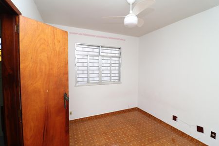 Casa à venda com 200m², 4 quartos e 1 vagaQuarto 2