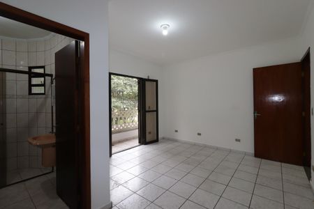 Casa à venda com 210m², 3 quartos e 2 vagasSuíte