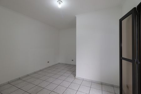 Casa à venda com 210m², 3 quartos e 2 vagasSuíte