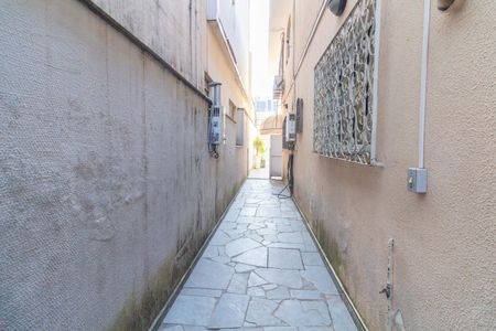 Casa à venda com 430m², 7 quartos e 5 vagas Casa à venda com 430m², 7 quartos e 5 vagasCorredor
