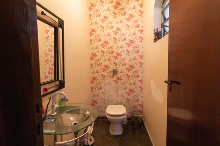 Casa à venda com 430m², 7 quartos e 5 vagas Casa à venda com 430m², 7 quartos e 5 vagasLavabo