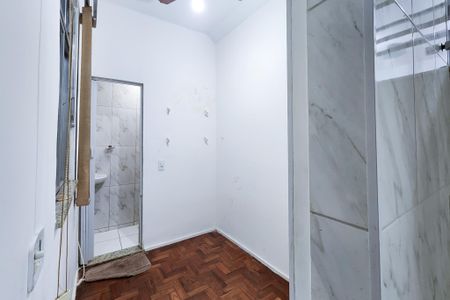 Apartamento à venda com 65m², 2 quartos e 1 vaga Apartamento à venda com 65m², 2 quartos e 1 vagaQuarto de serviço