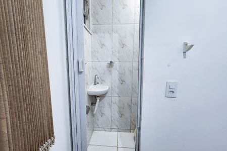 Apartamento à venda com 65m², 2 quartos e 1 vaga Apartamento à venda com 65m², 2 quartos e 1 vagaBanheiro de serviço