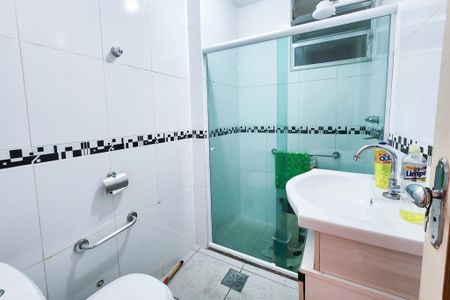 Apartamento à venda com 65m², 2 quartos e 1 vaga Apartamento à venda com 65m², 2 quartos e 1 vagaBanheiro