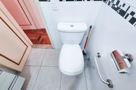 Apartamento à venda com 65m², 2 quartos e 1 vaga Apartamento à venda com 65m², 2 quartos e 1 vagaBanheiro