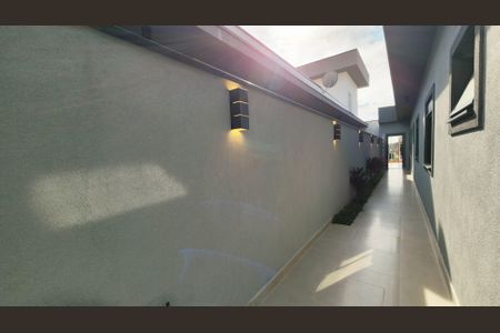 Casa de condomínio à venda com 188m², 3 quartos e 4 vagas Casa de condomínio à venda com 188m², 3 quartos e 4 vagasQuintal