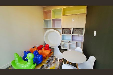 Casa de condomínio à venda com 188m², 3 quartos e 4 vagas Casa de condomínio à venda com 188m², 3 quartos e 4 vagasBrinquedoteca