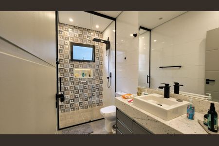 Casa de condomínio à venda com 188m², 3 quartos e 4 vagas Casa de condomínio à venda com 188m², 3 quartos e 4 vagasBanheiro