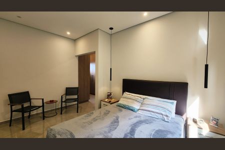 Casa de condomínio à venda com 188m², 3 quartos e 4 vagas Casa de condomínio à venda com 188m², 3 quartos e 4 vagasSuíte