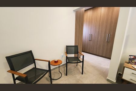 Casa de condomínio à venda com 188m², 3 quartos e 4 vagas Casa de condomínio à venda com 188m², 3 quartos e 4 vagasSuíte