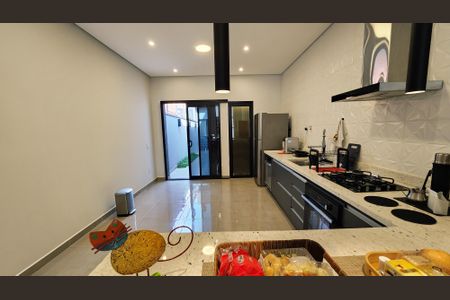 Casa de condomínio à venda com 188m², 3 quartos e 4 vagas Casa de condomínio à venda com 188m², 3 quartos e 4 vagasCozinha