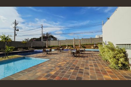 Casa de condomínio à venda com 188m², 3 quartos e 4 vagas Casa de condomínio à venda com 188m², 3 quartos e 4 vagasÁrea comum - Piscina