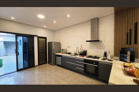 Casa de condomínio à venda com 188m², 3 quartos e 4 vagas Casa de condomínio à venda com 188m², 3 quartos e 4 vagasCozinha