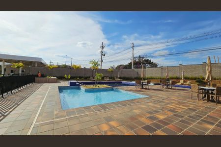 Casa de condomínio à venda com 188m², 3 quartos e 4 vagas Casa de condomínio à venda com 188m², 3 quartos e 4 vagasÁrea comum - Piscina