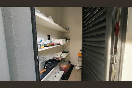 Casa de condomínio à venda com 188m², 3 quartos e 4 vagas Casa de condomínio à venda com 188m², 3 quartos e 4 vagasDepósito